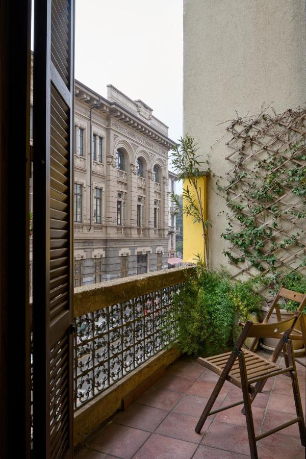 Artist Nadia'S Apartment In Porta Vercellina Милан Экстерьер фото