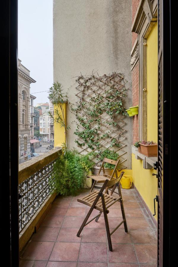 Artist Nadia'S Apartment In Porta Vercellina Милан Экстерьер фото